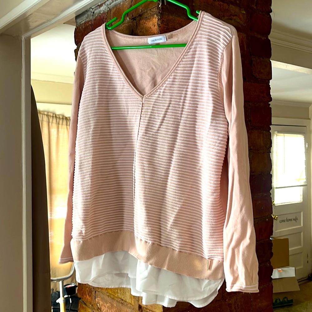 Calvin Klein peach and white sweater top